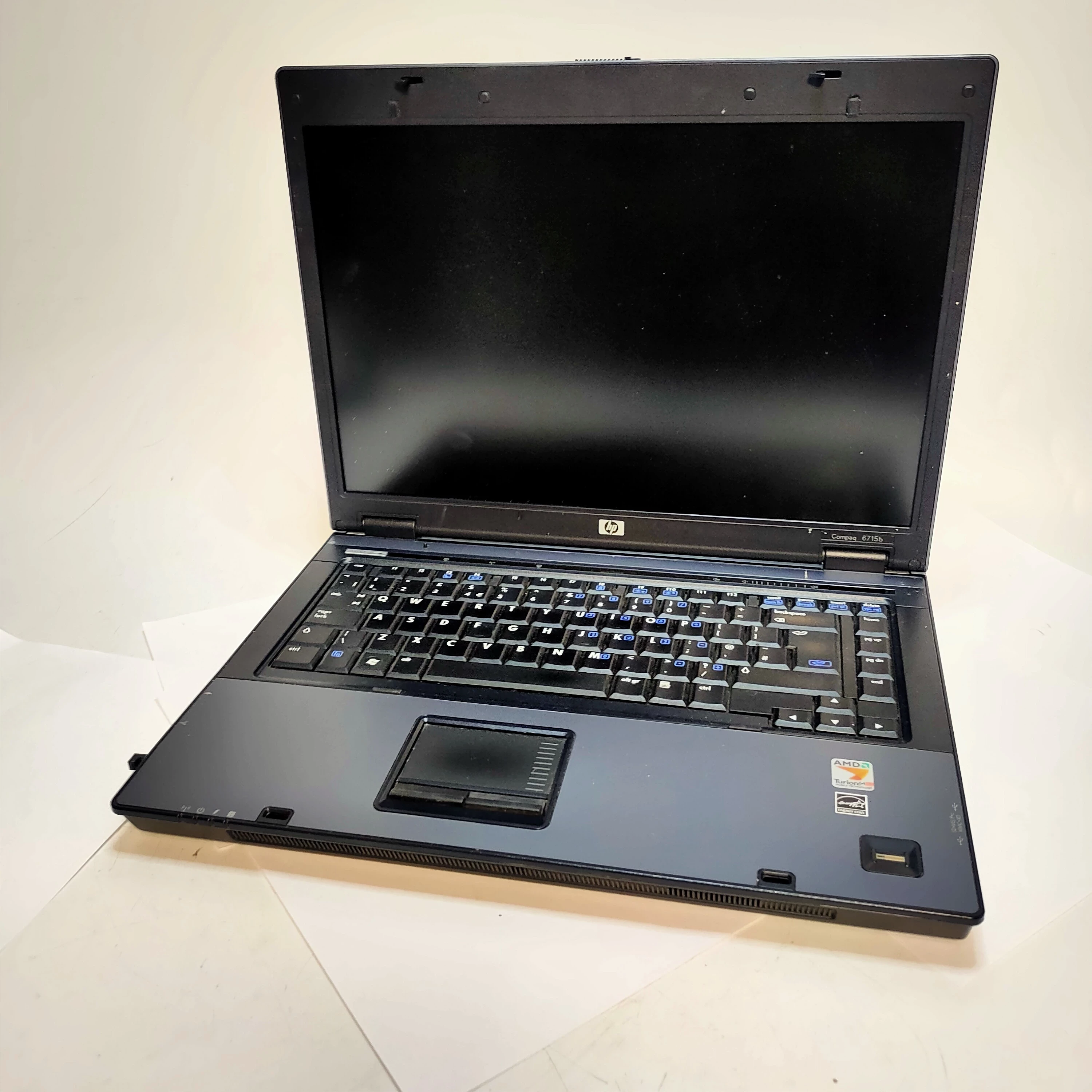 laptop-hp-compaq-6715b-brak-zasilacza-na-czesci-przekatna-ekranu-1160