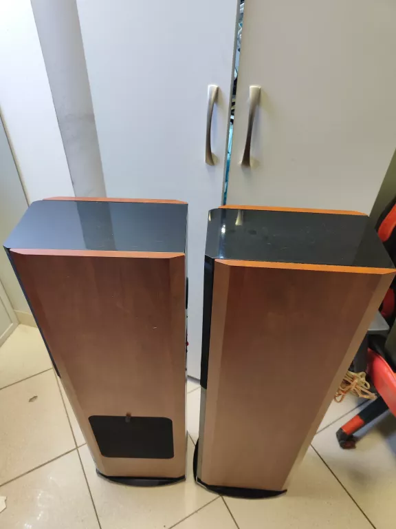 KOLUMY KRUGER MATZ KM0504+KABLE
