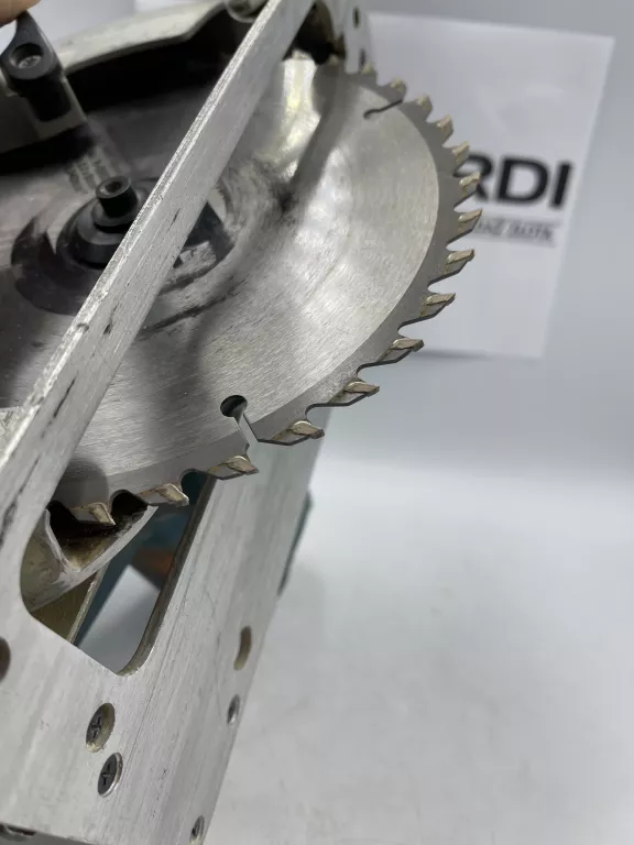 pila-tarczowa-makita-hs7611-stan-uzywany