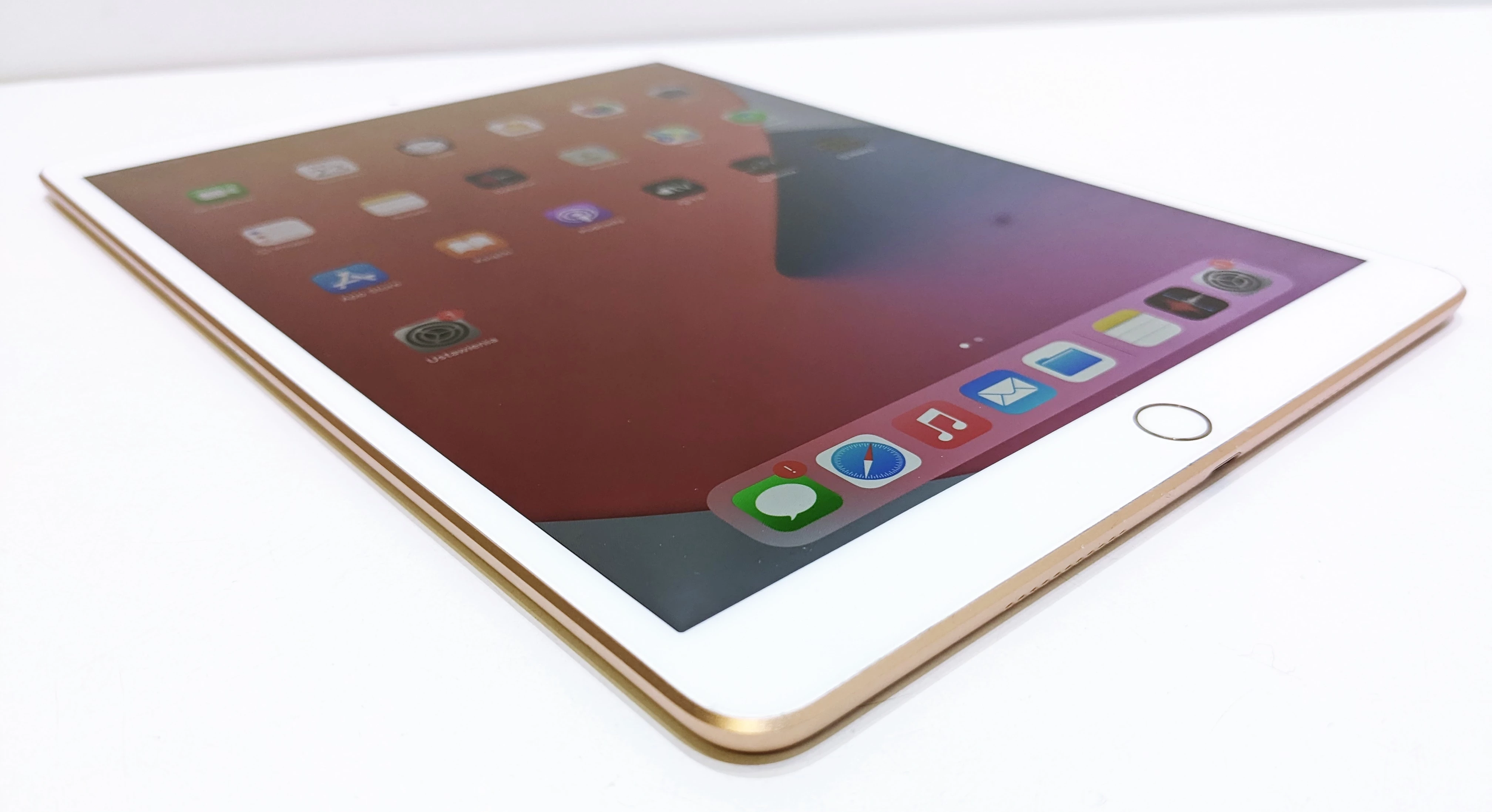 tablet-apple-ipad-air-3-a2152-64gb-wifi-bat100-kod-producenta-a2152