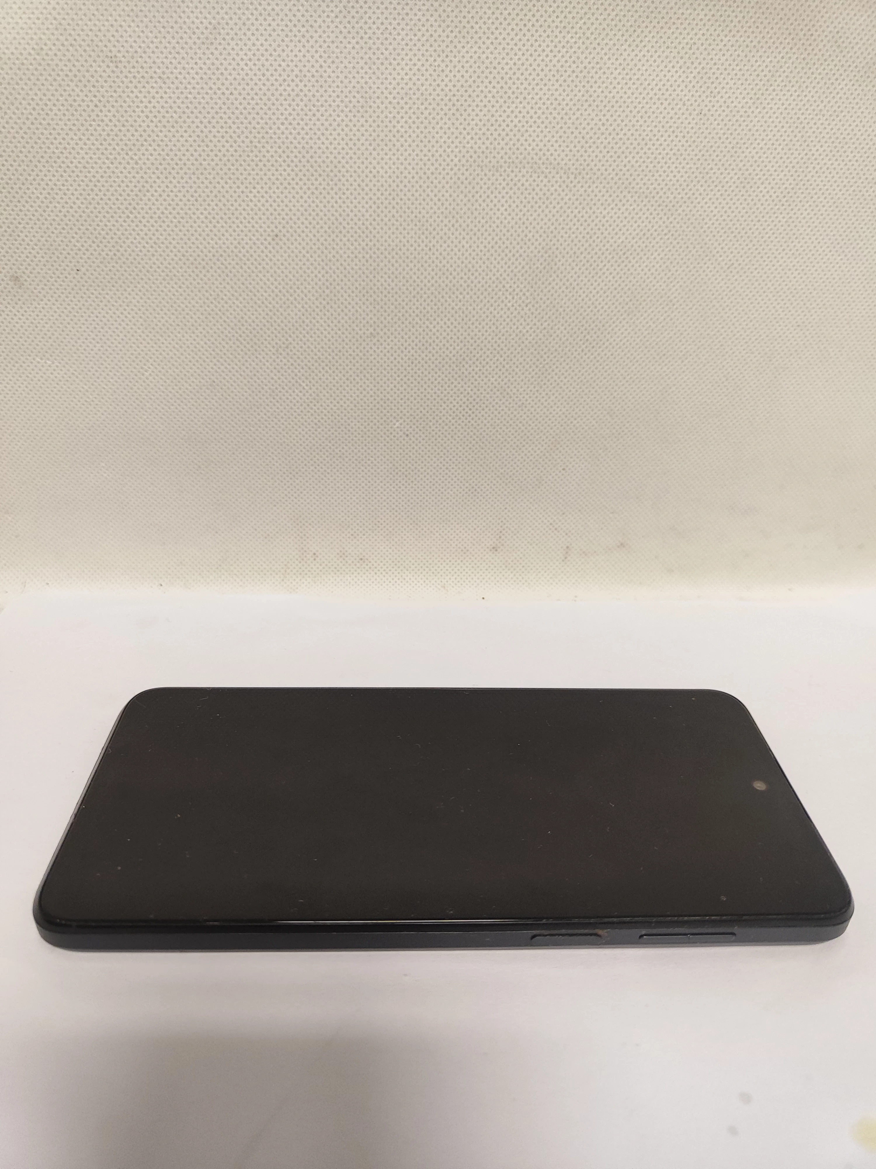 telefon-motorola-moto-g13-kolor-grafitowy