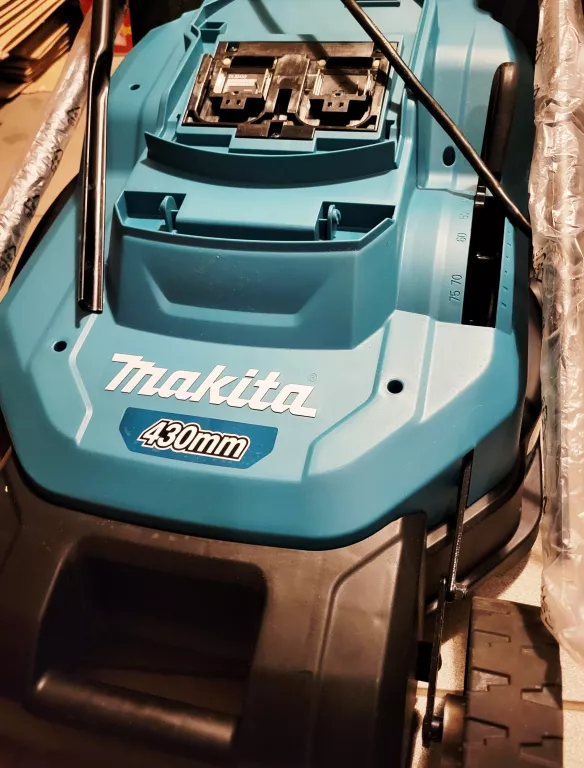 MAKITA DLM432Z KOSIARKA AKUMULATOROWA