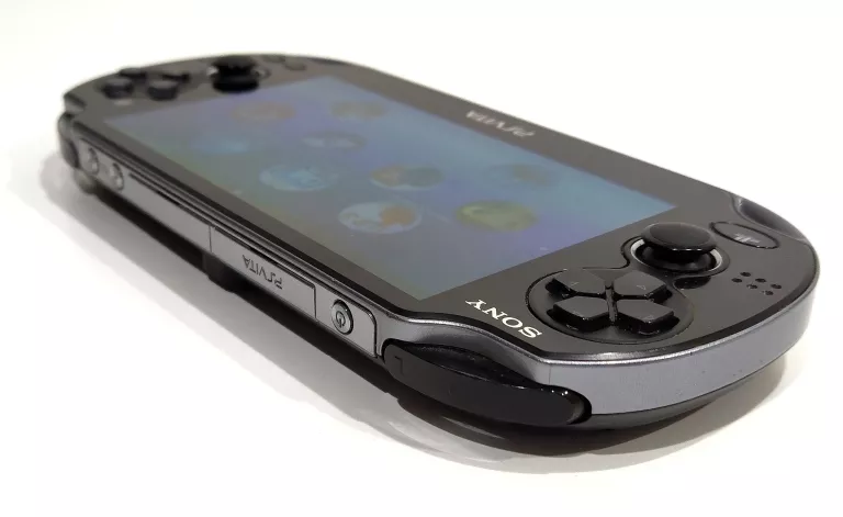 KONSOLA PS VITA PCH-1003