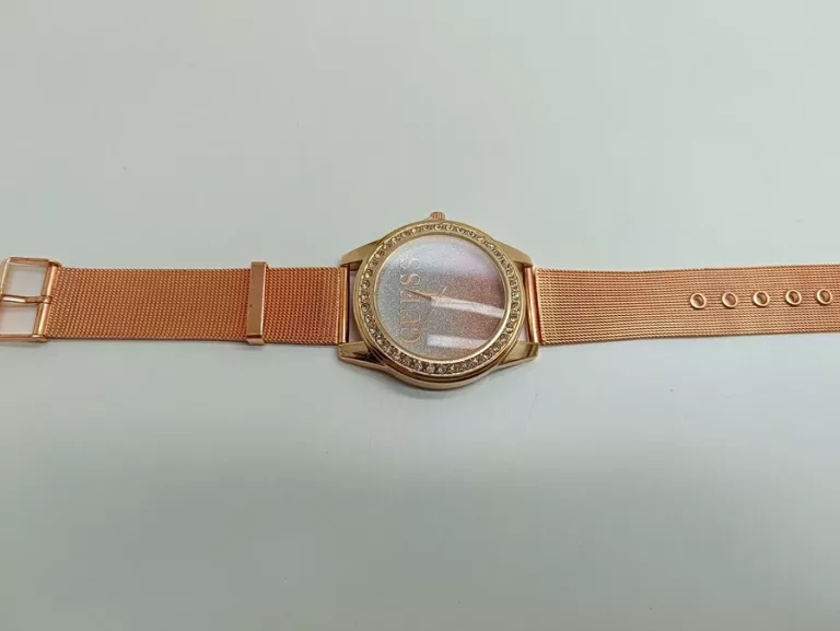 ZEGAREK GUESS