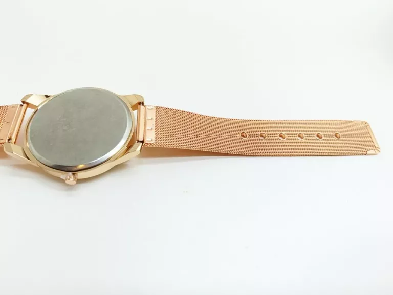 ZEGAREK GUESS