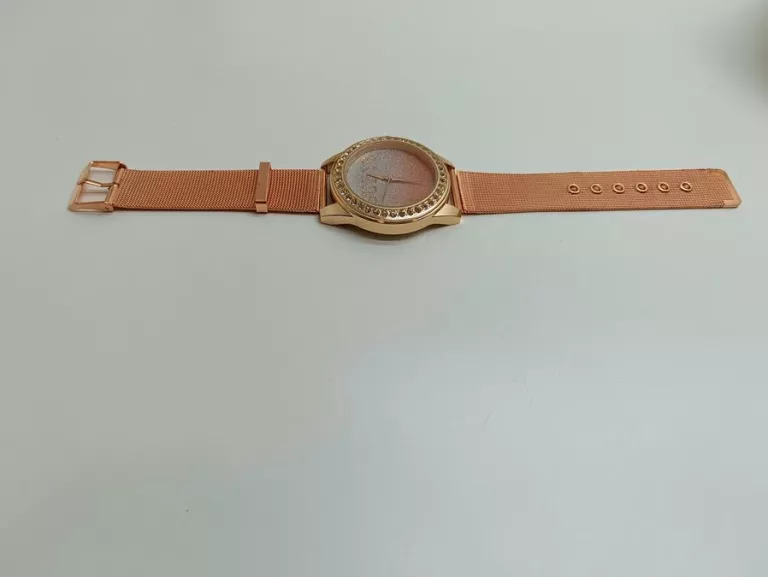 ZEGAREK GUESS