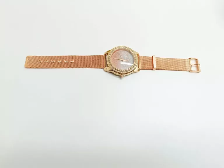 ZEGAREK GUESS