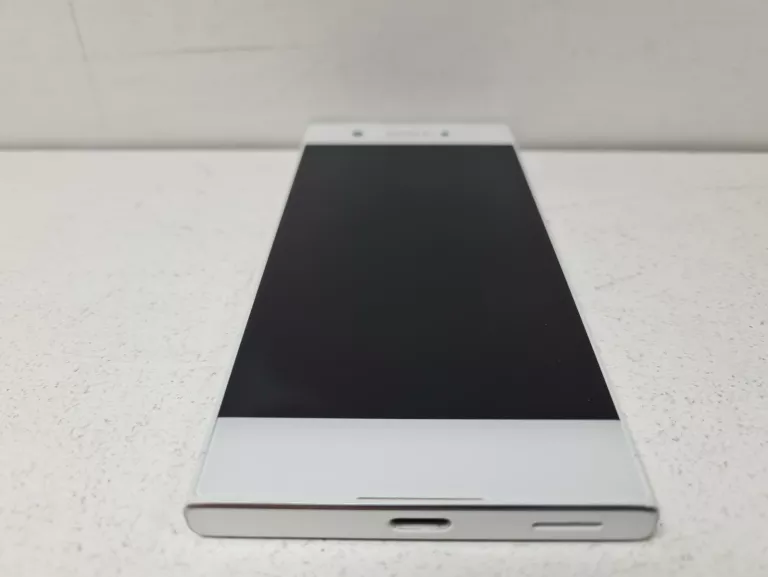 TELEFON XPERIA XA1