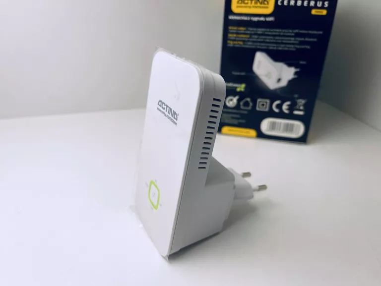wzmacniacz-sygnalu-wifi-actina-p6805-stan-uzywany