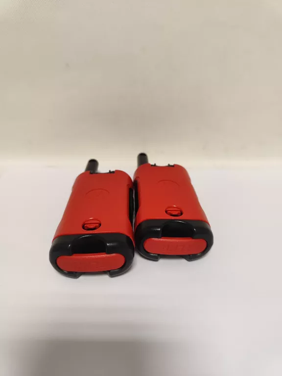 krodkofalowki-dwie-walki-talkie-motorola-tlkr40-model-t62-pmr