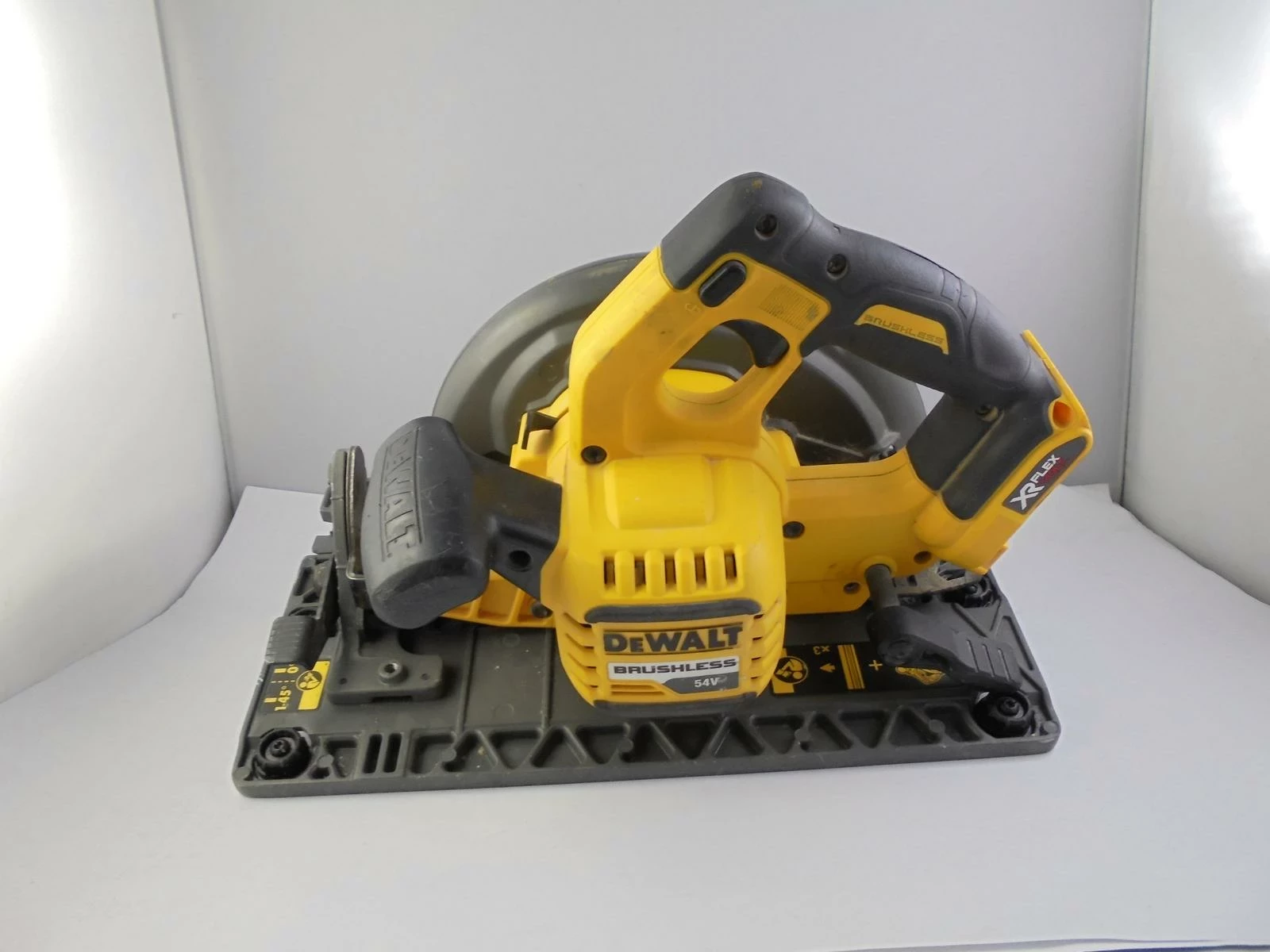 pilarka-dewalt-dcs576-body-ean-gtin-5035048645826