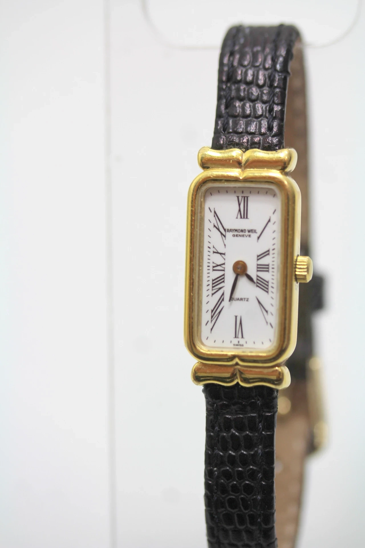 zegarek-raymond-weil-18k-eta280002-3804-aleje-jerozolimskie-33-warszawa-boonum