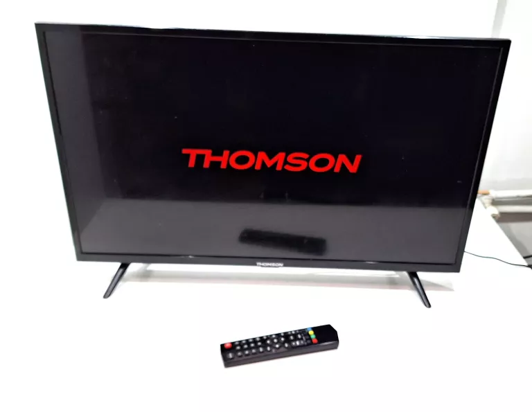 TV THOMSON 32HD3301 + PILOT