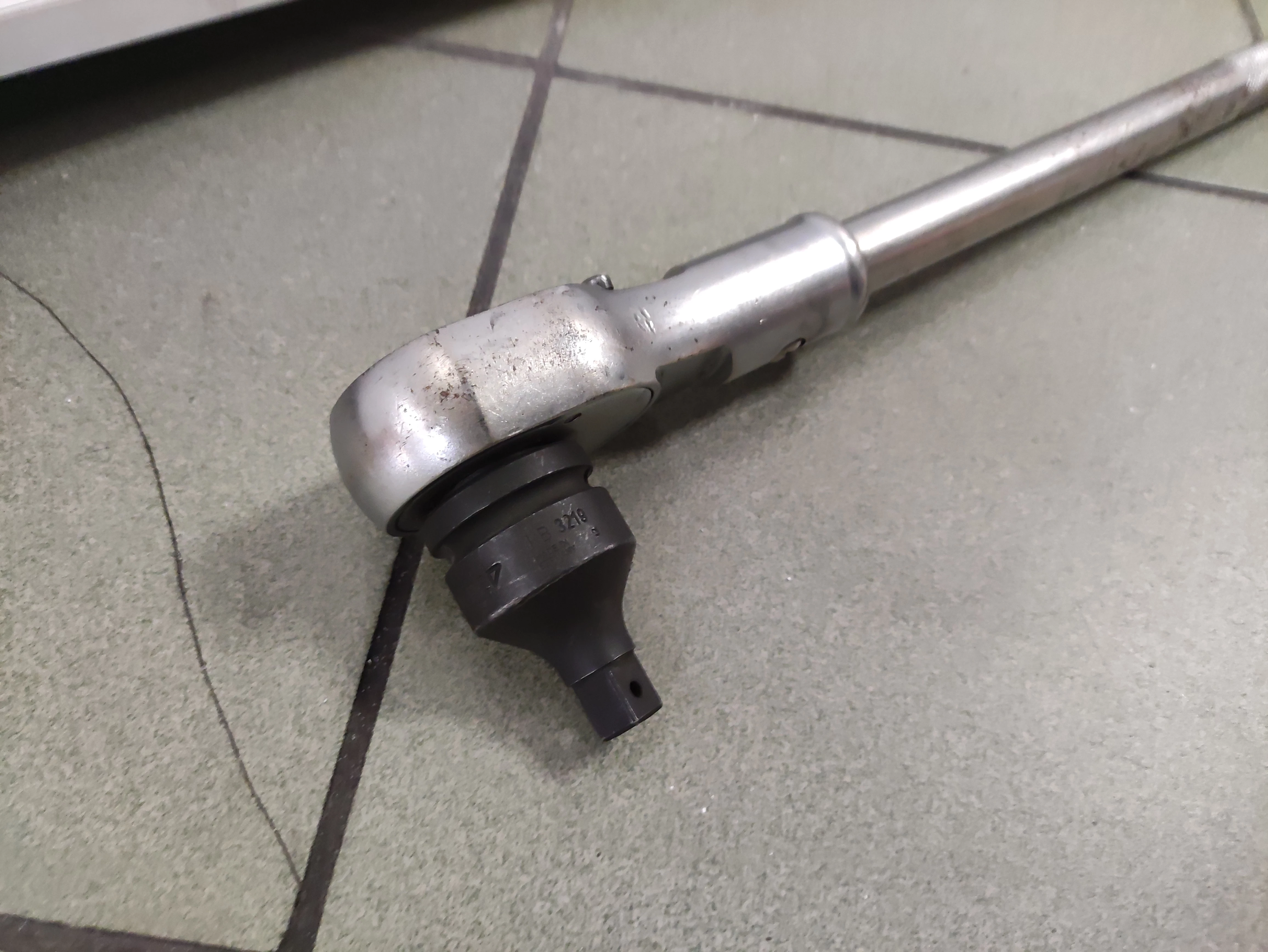 grene-pokretlo-grzechotki-34-z-przejsciowka-gedore-kb3219-rodzaj-klucza-grzechotka