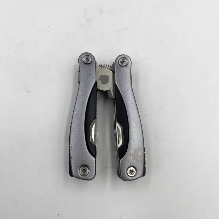 multitool-stan-uzywany