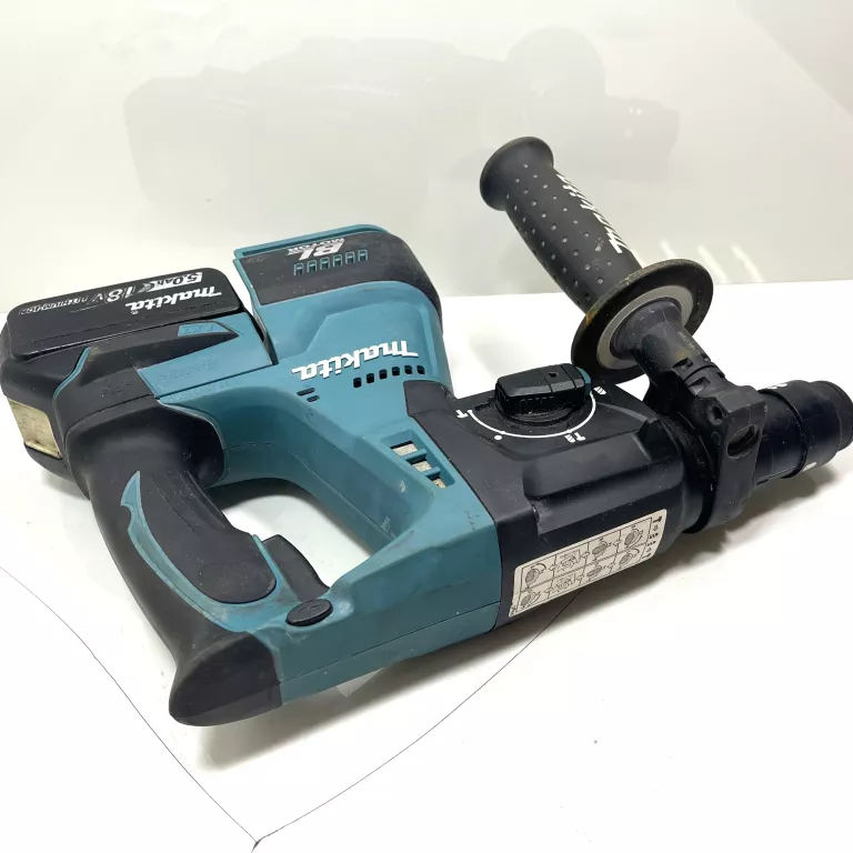 mlotowiertarka-makita-dhr243-marka-makita