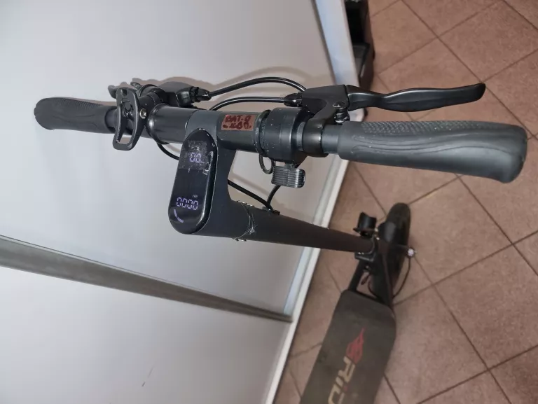 hulajnoga-elektryczna-rider-r12ladinstrukcja-marka-rider