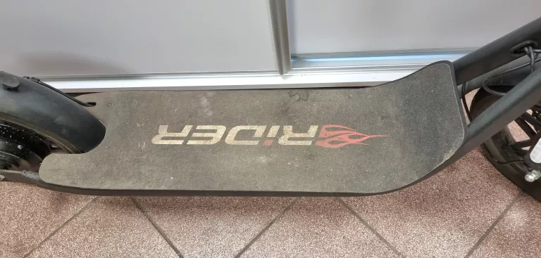 hulajnoga-elektryczna-rider-r12ladinstrukcja-predkosc-maksymalna-20