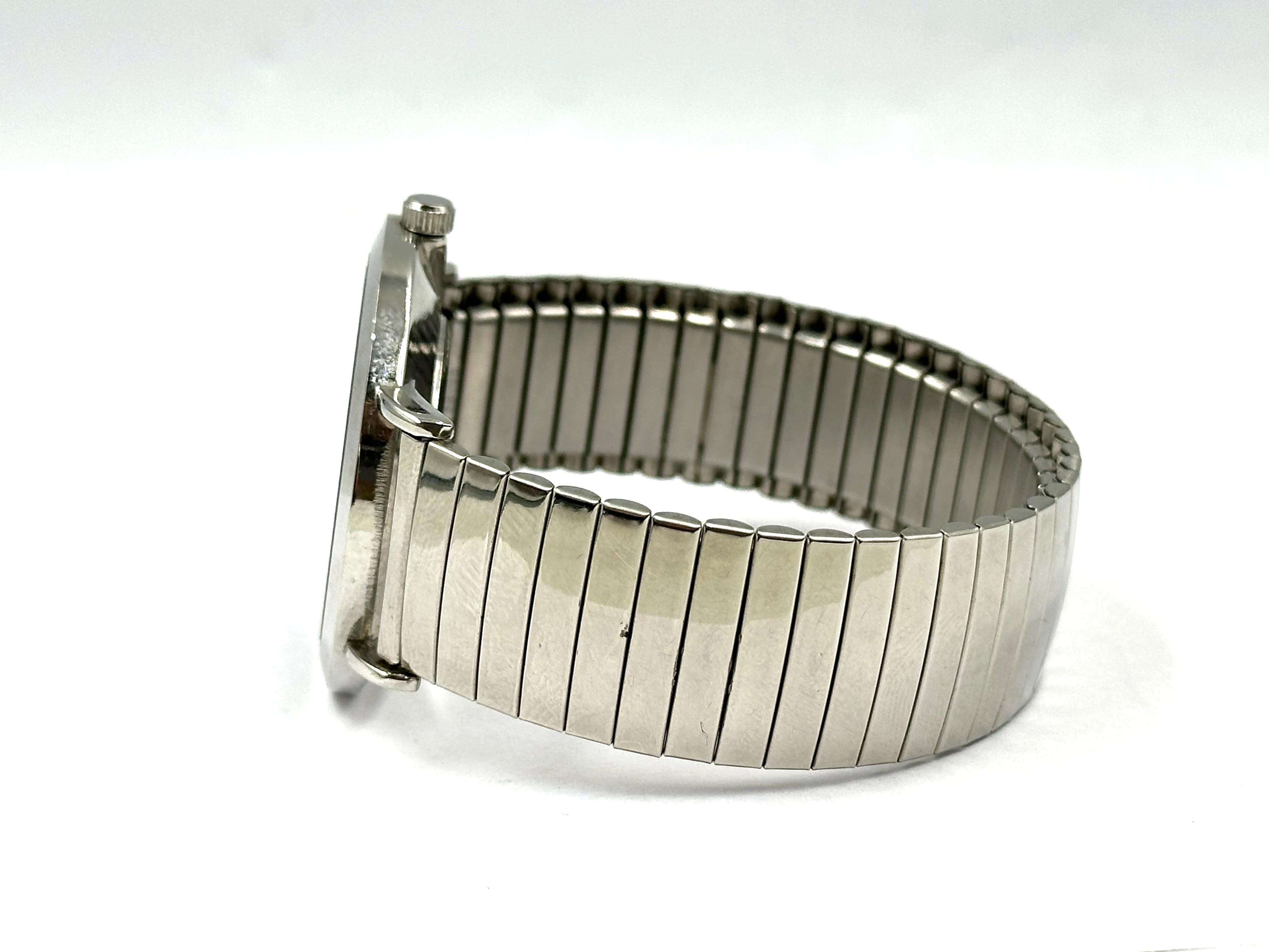 zegarek-jones-new-york-srebrny-typ-nareczny