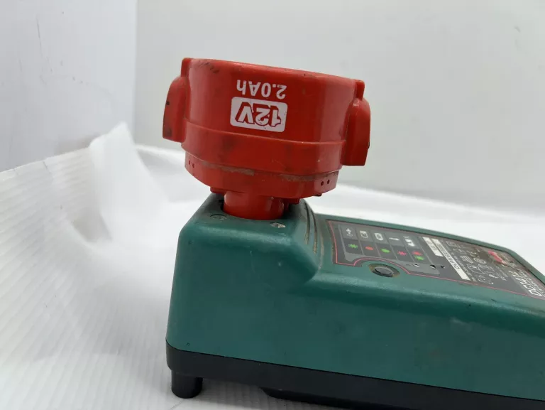 wkretarka-makita-8270d-body2akulad-ean-gtin-3700829433818