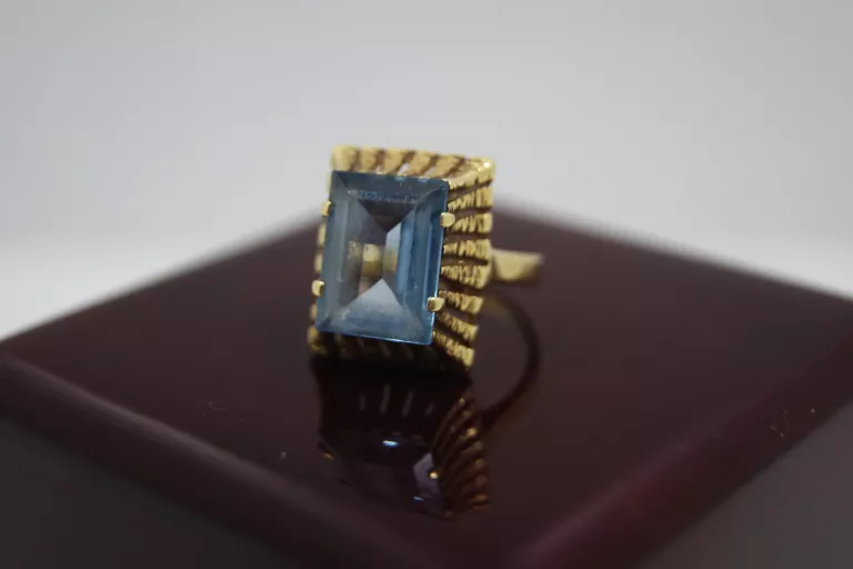 zloty-pierscionek-z-niebieskim-kamieniem-585493g10r-kamien-inny-kamien