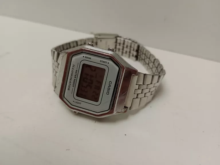 ZEGAREK CASIO LA680WE