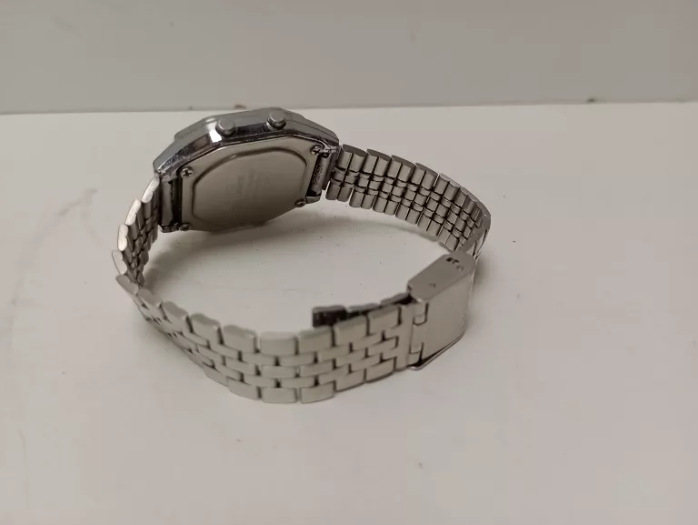 ZEGAREK CASIO LA680WE