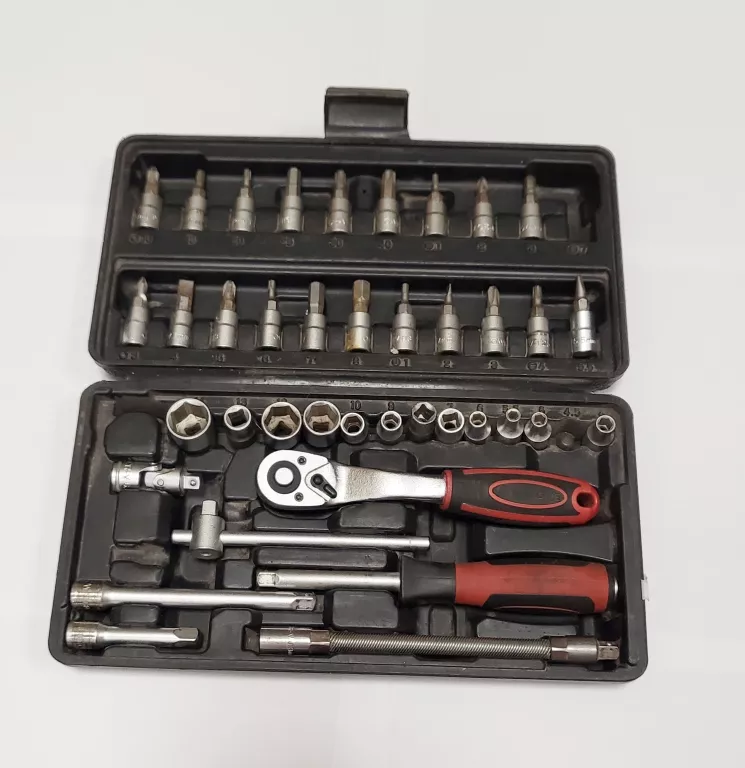 zestaw-kluczy-powerfix-profi-plac-wolnosci-10-konin