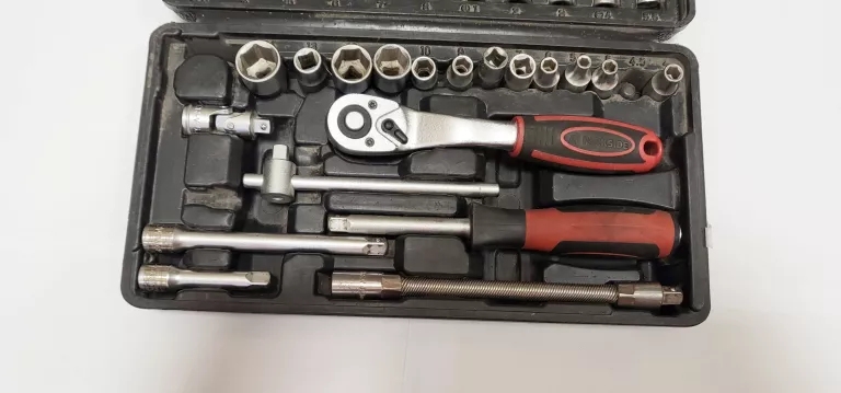 zestaw-kluczy-powerfix-profi-stan-uzywany