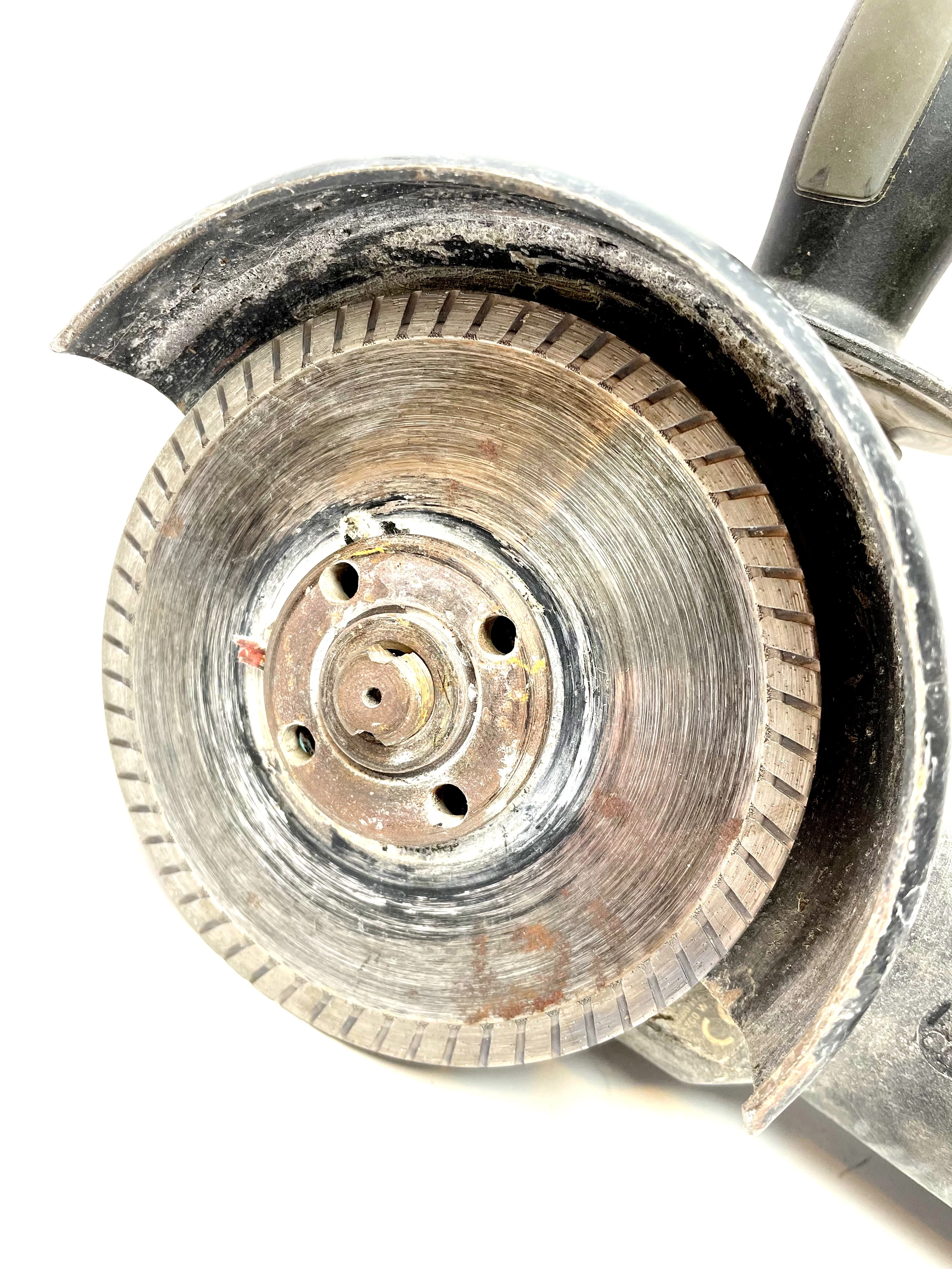 szlifierka-katowa-wurth-ews-17-125-q-power-rodzaj-zasilania-sieciowe