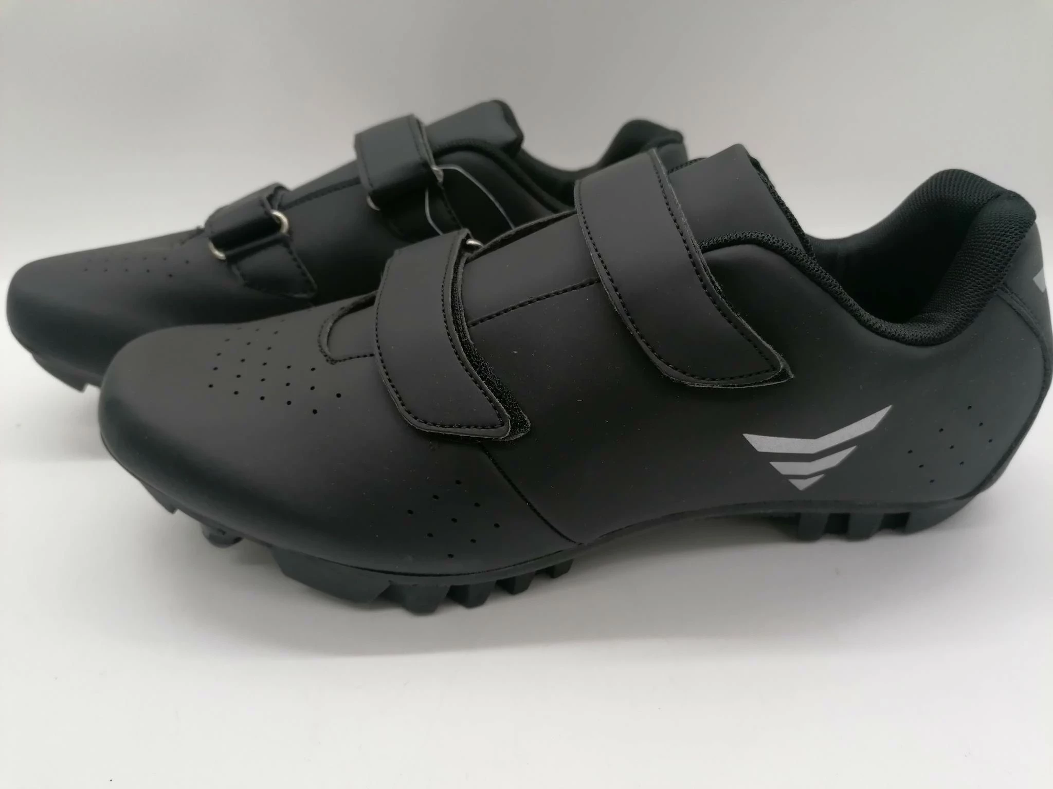 buty-na-rower-szosowy-core-mtb-z-metka-przeznaczenie-szosowe