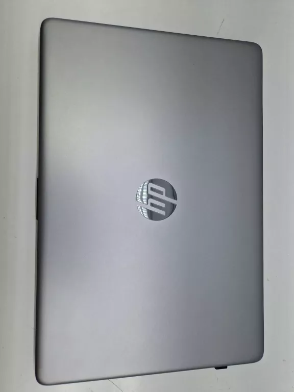LAPTOP HP 250 G8 +MYSZKA+PODKŁADKA+TORBA