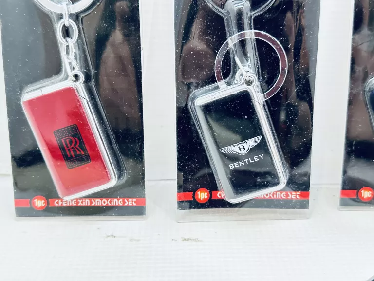 zapalniczka-z-logotypem-marki-auta-ean-gtin-5903818662888