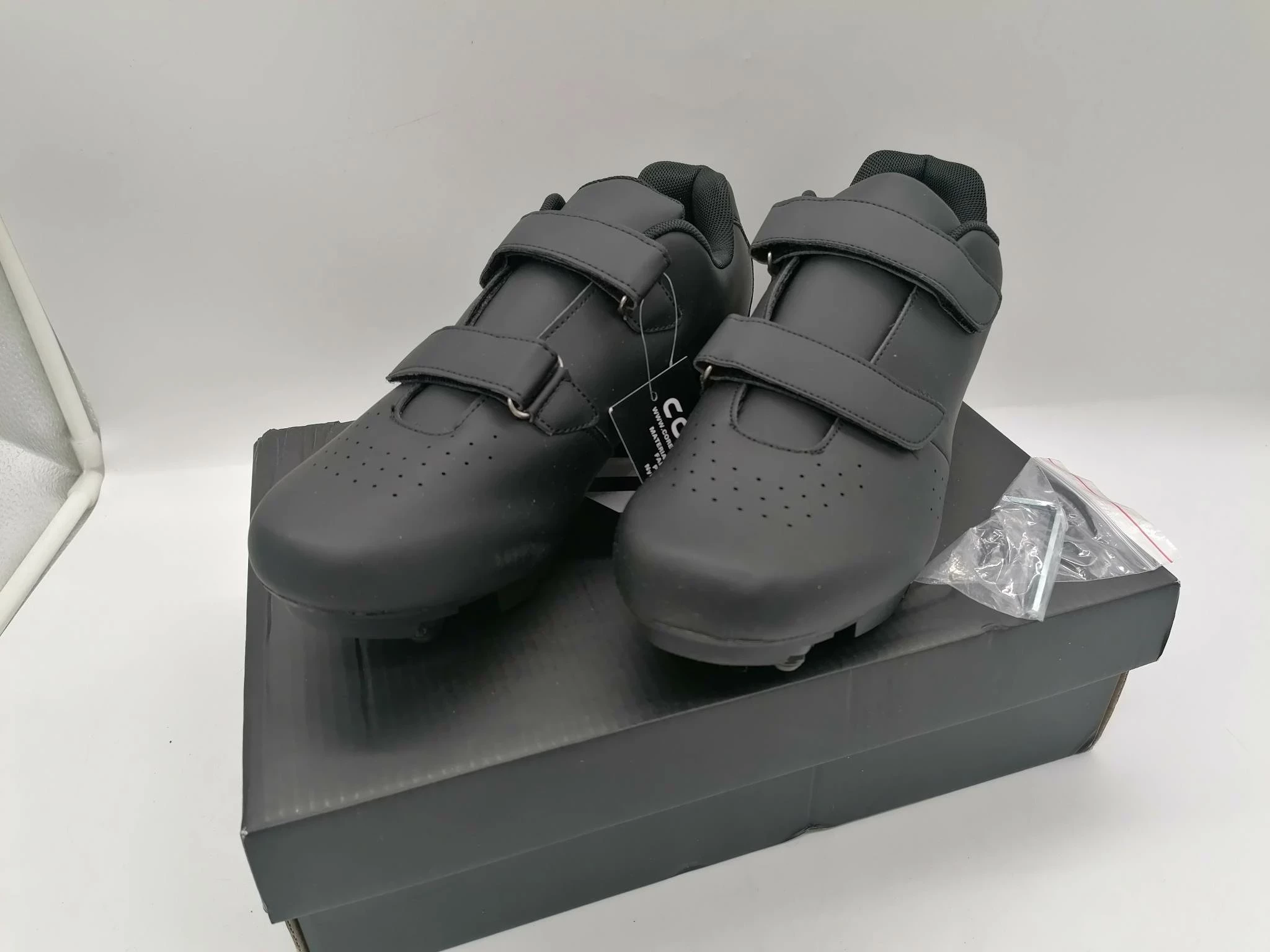 buty-na-rower-szosowy-core-mtb-z-metka-stan-uzywany