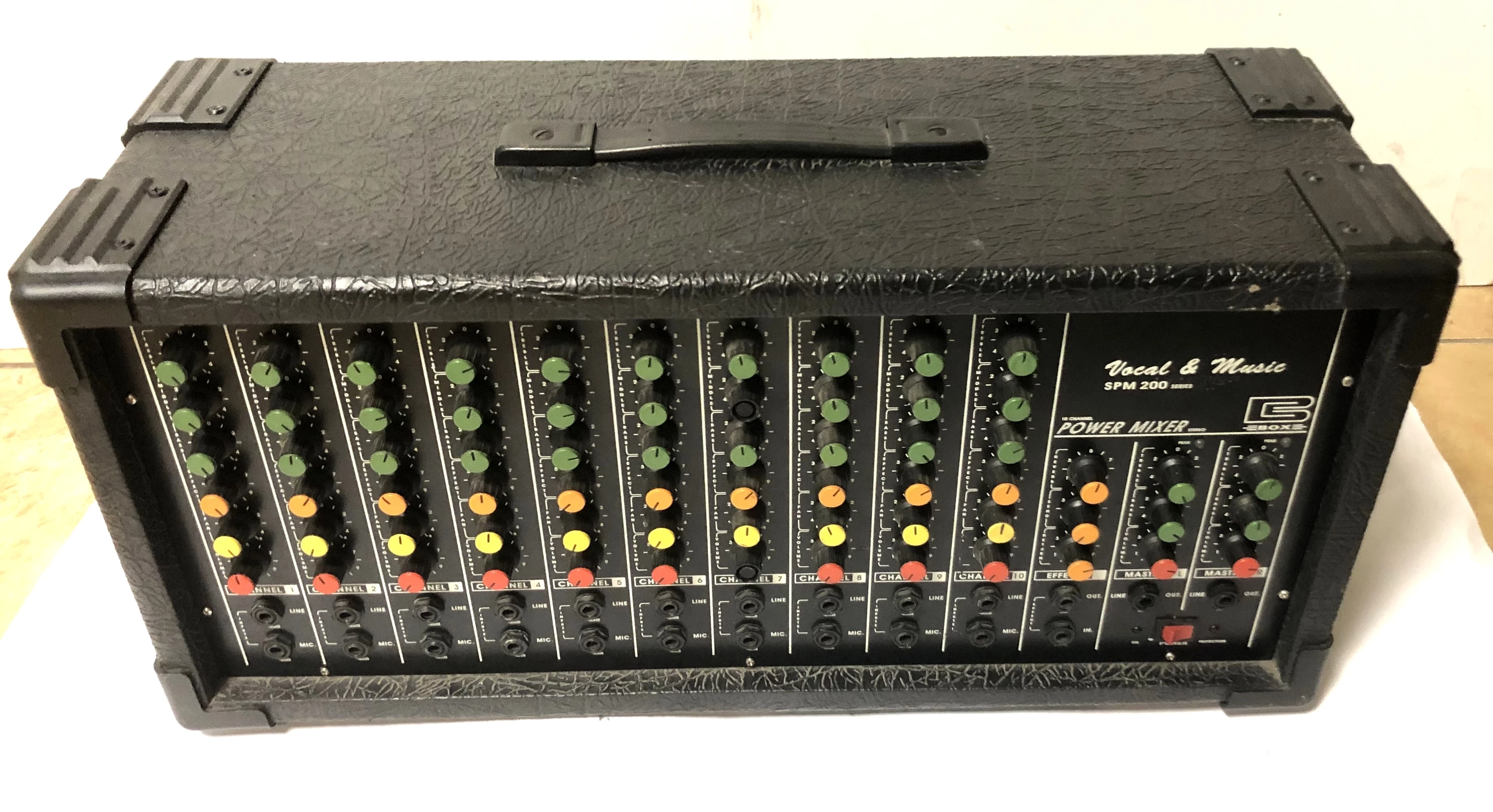 wzmacniacz-vocal-music-spm-200-stan-uzywany