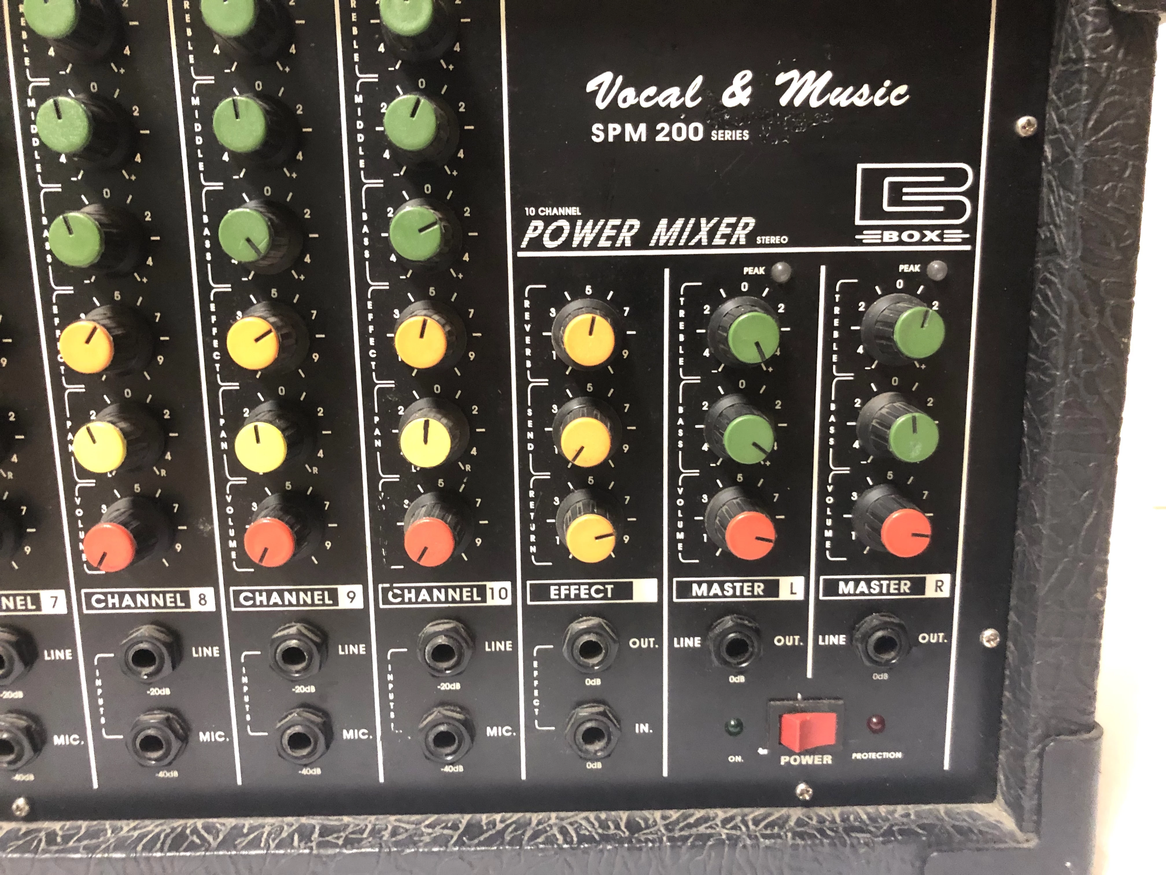 wzmacniacz-vocal-music-spm-200-model-pw-608