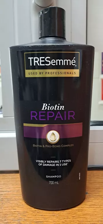 TRESEMMÉ BIOTIN + REPAIR 7 SZAMPON ODBUDOWUJĄCY WŁOSY DO WŁOSÓW ZNISZC...