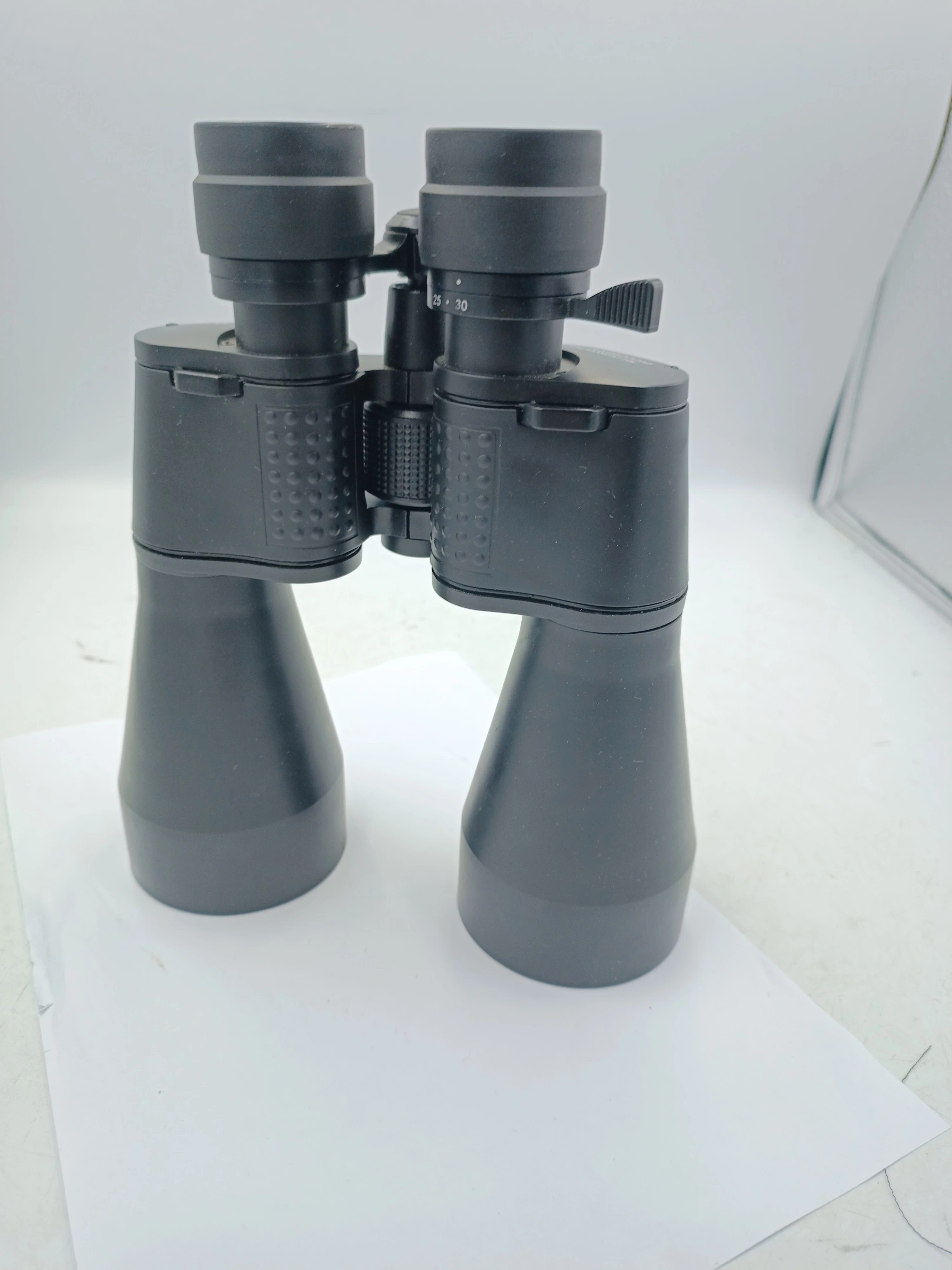 lornetka-10-30x60-zoom-52m1000m-at-10x-stan-uzywany