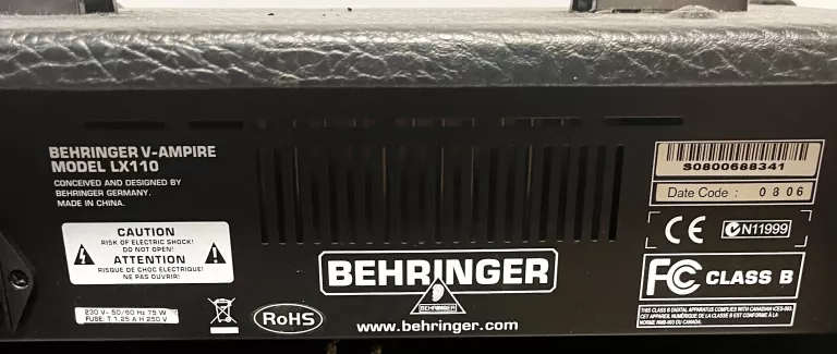 WZMACNIACZ GITAROWY BEHRINGER LX110