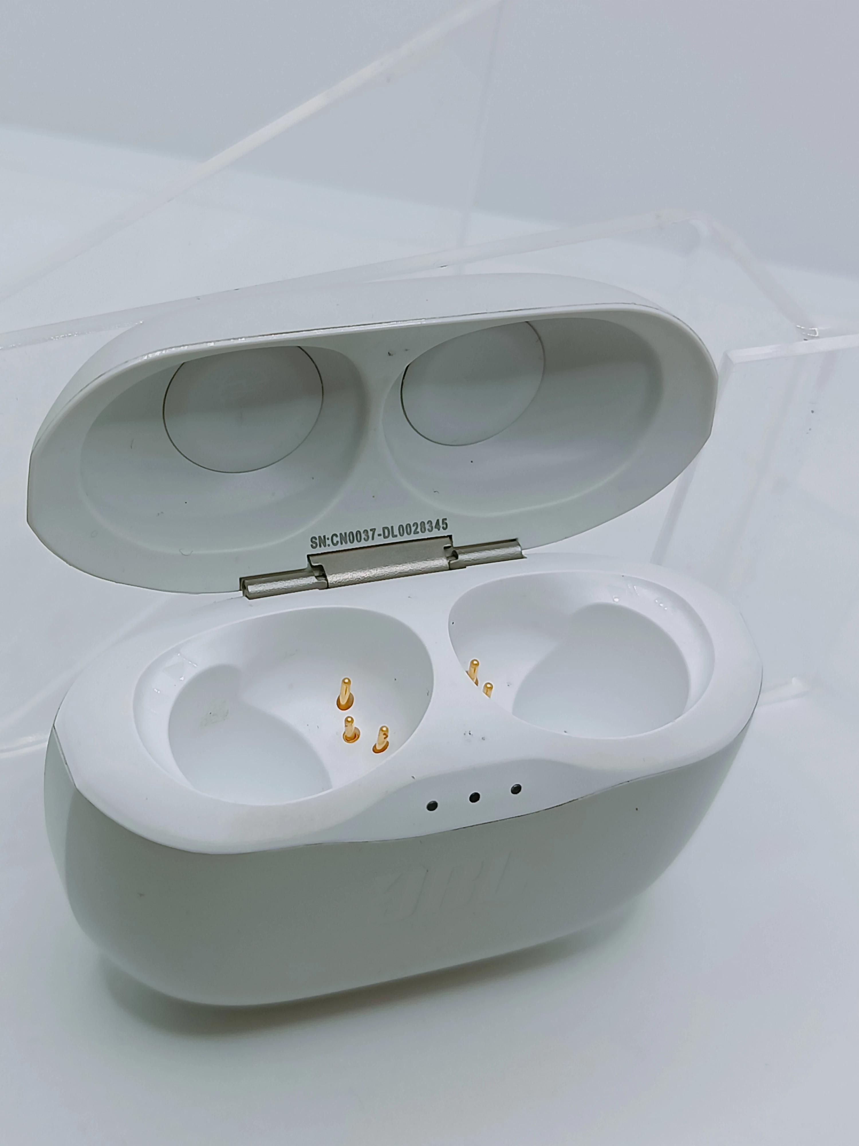 sluchawki-bluetooth-jbl-tune125-tws-kolor-dominujacy-bialy