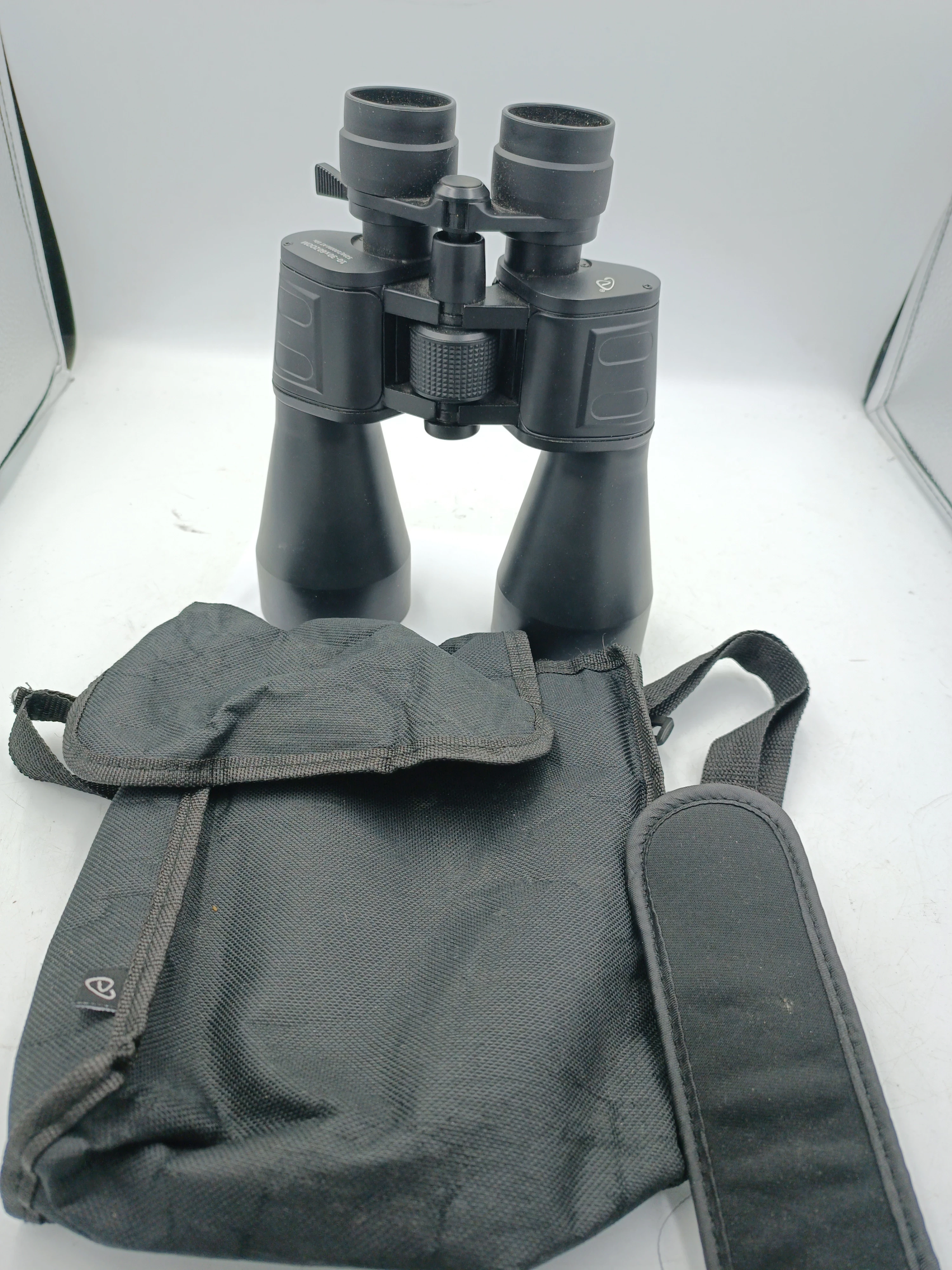 lornetka-10-30x60-zoom-52m1000m-at-10x-paderewskiego-47-kielce