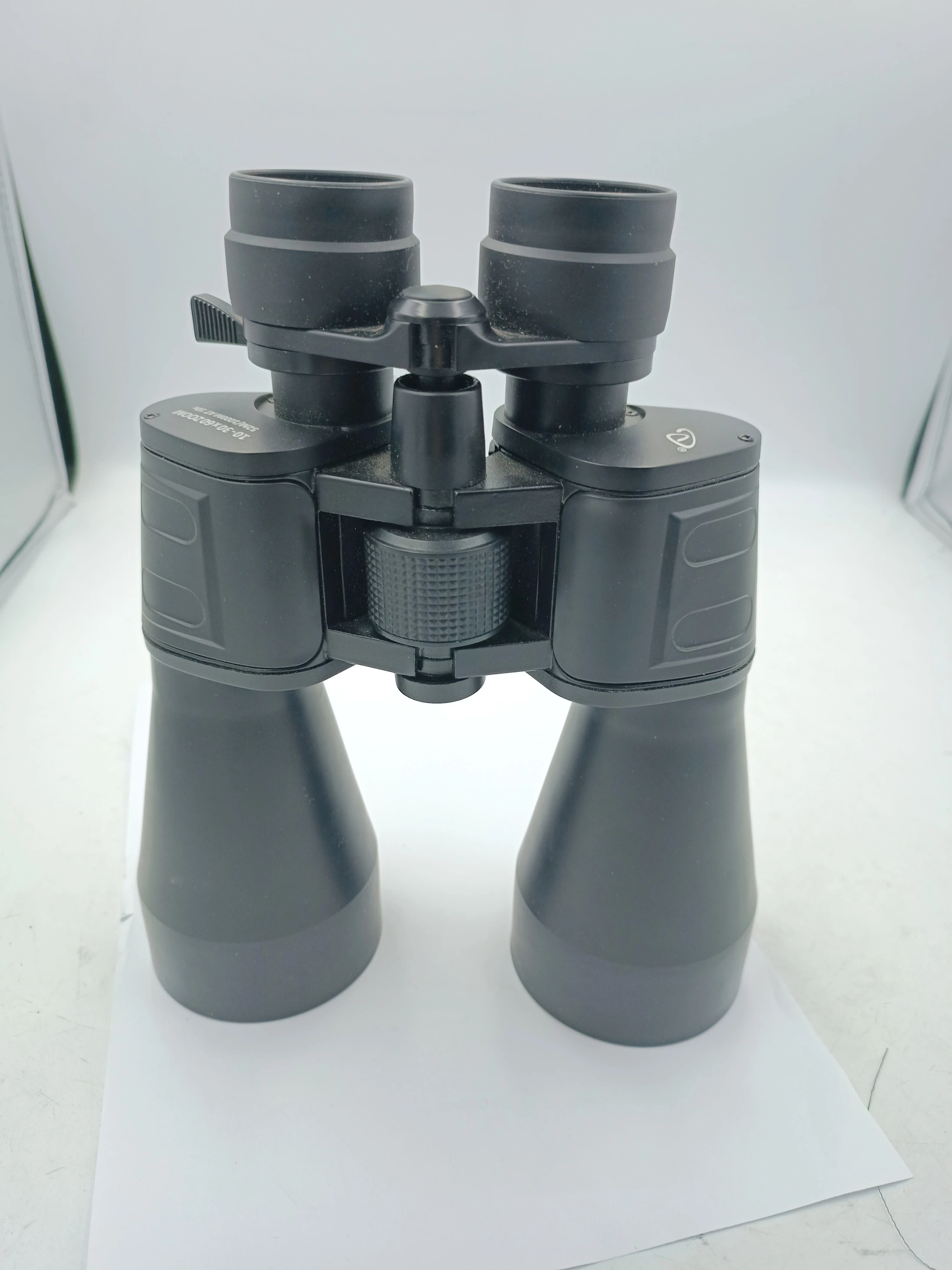 lornetka-10-30x60-zoom-52m1000m-at-10x-kod-producenta-10