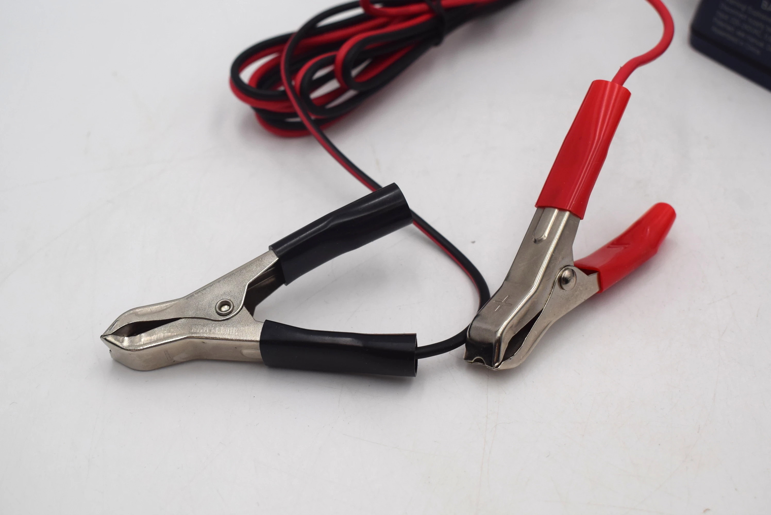 ladowarka-do-akumulatorow-zafir-30-12-v-33-a-14-90-ah-ean-gtin-7350009400534