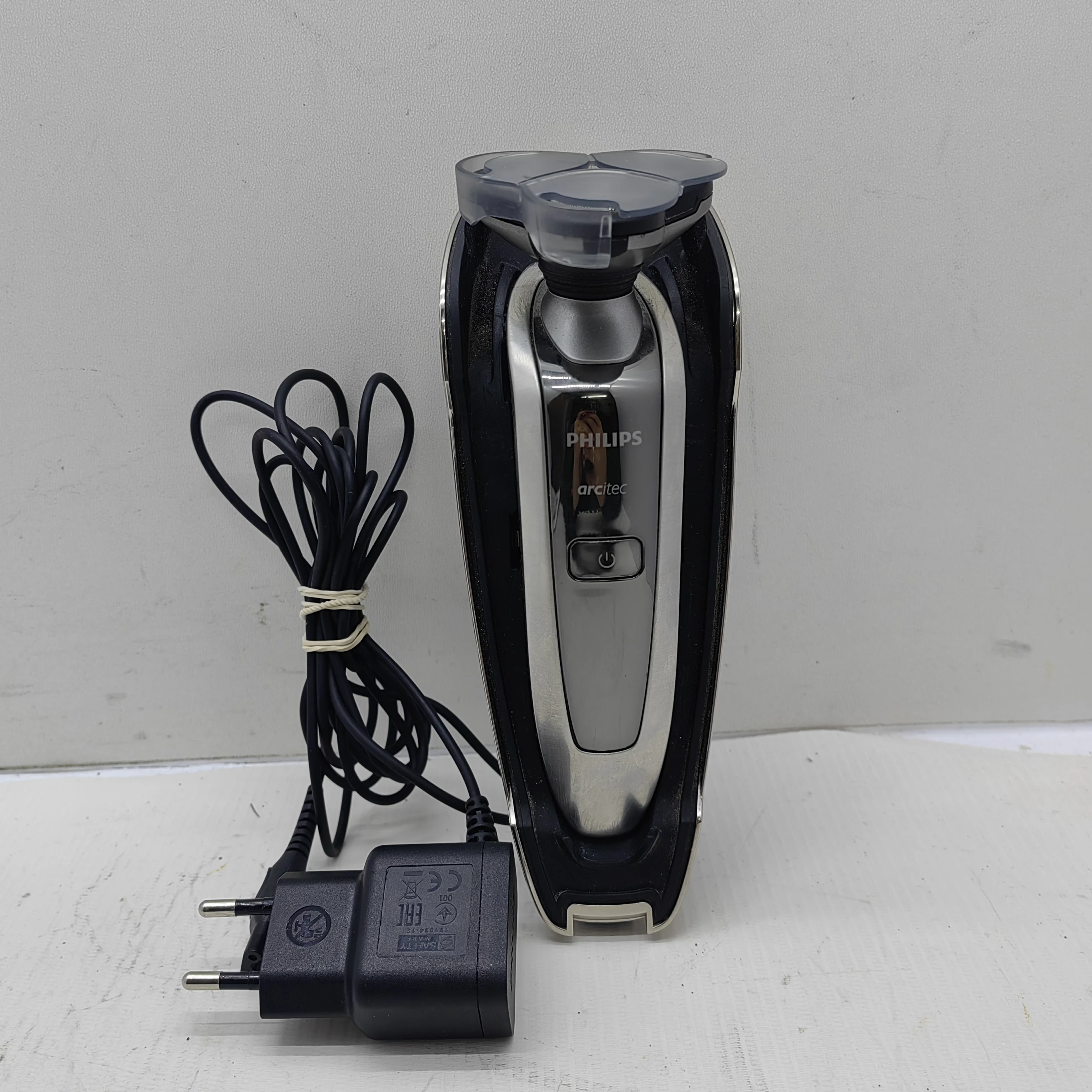 golarka-elektryczna-philips-arcitec-rq1060-naped-ladowarka-kosciuszki-33a-ilawa