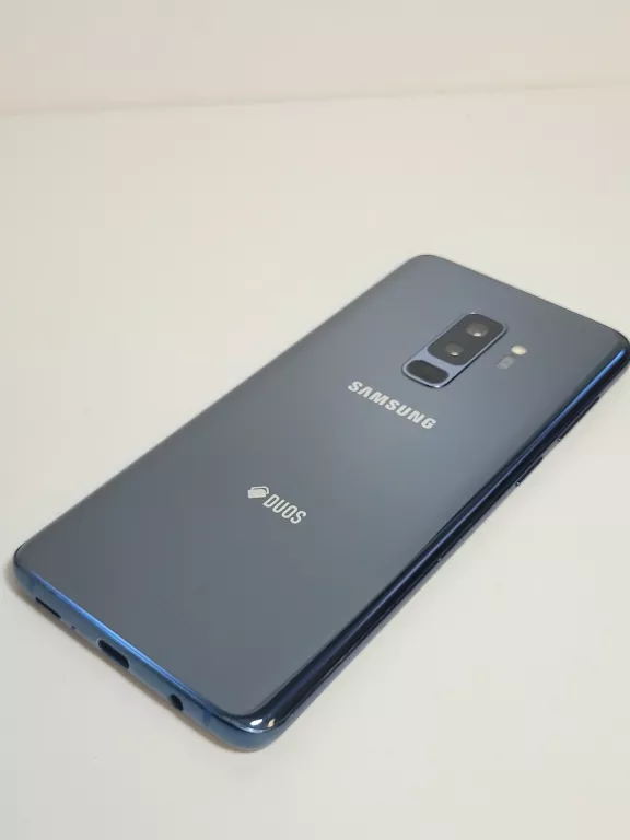 SMARTFON SAMSUNG GALAXY S9 PLUS PĘKNIĘTY WARTO