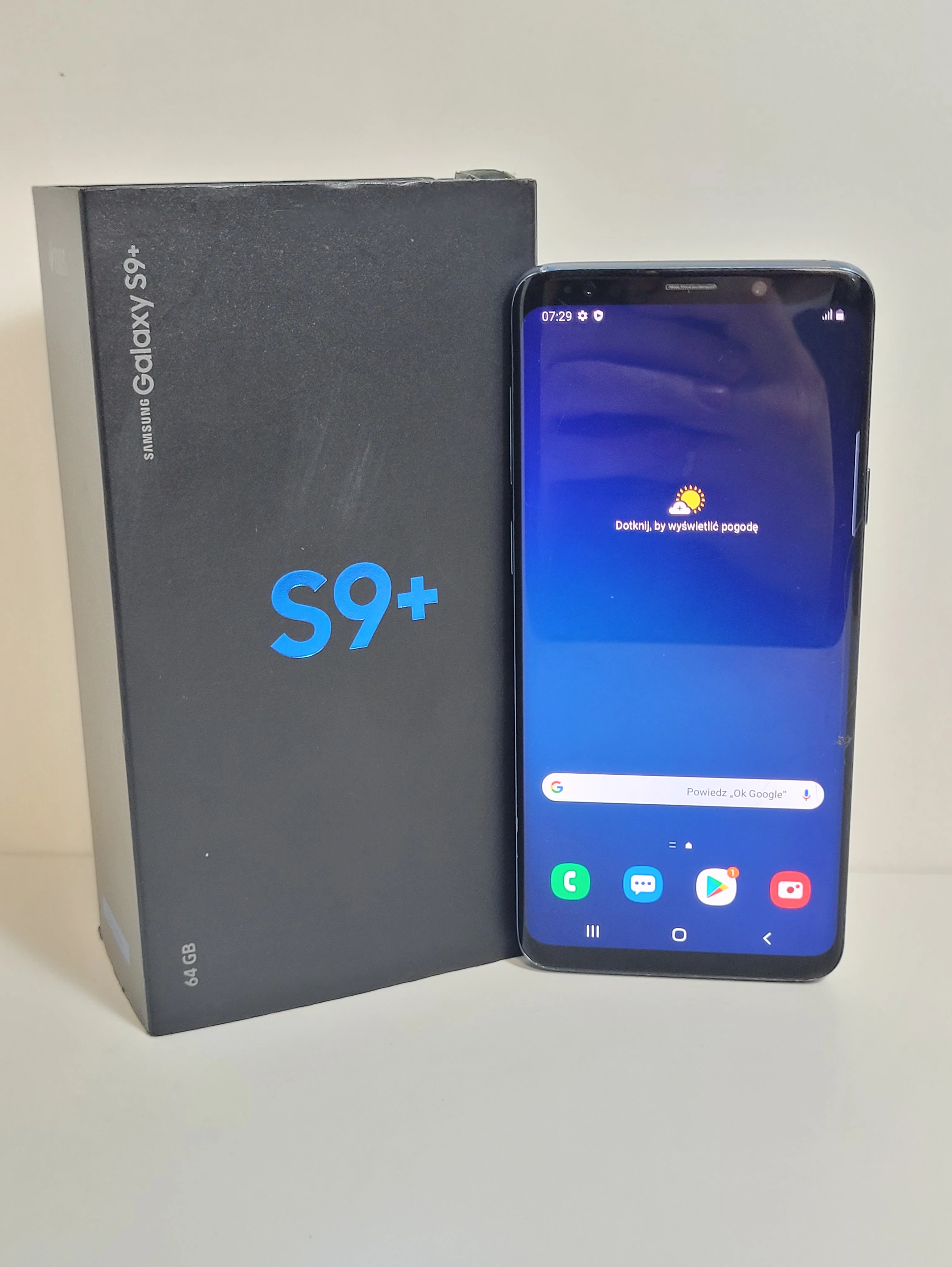 smartfon-samsung-galaxy-s9-plus-pekniety-warto-gdanska-8a-tczew