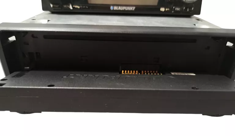 RADIO BLAUPUNKT TRAVELPILOT E1+DRUGI PANEL
