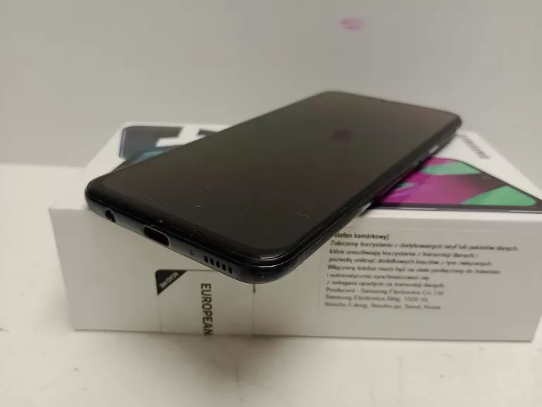 TELEFON SAMSUNG GALAXY A40 4 GB/64 GB