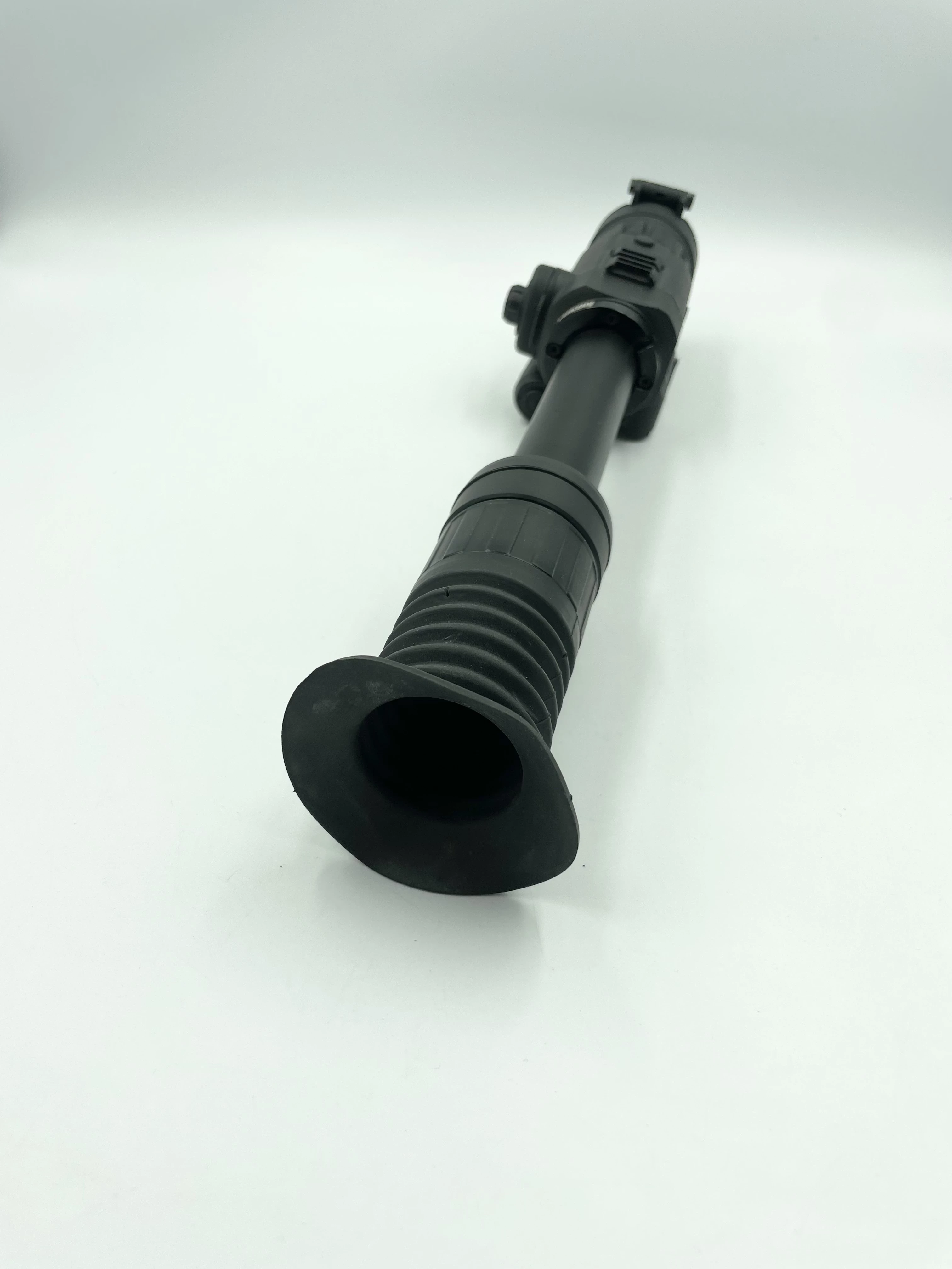 noktowizor-yukon-photon-xt-46x42-l-model-photon-xt-46x42-l