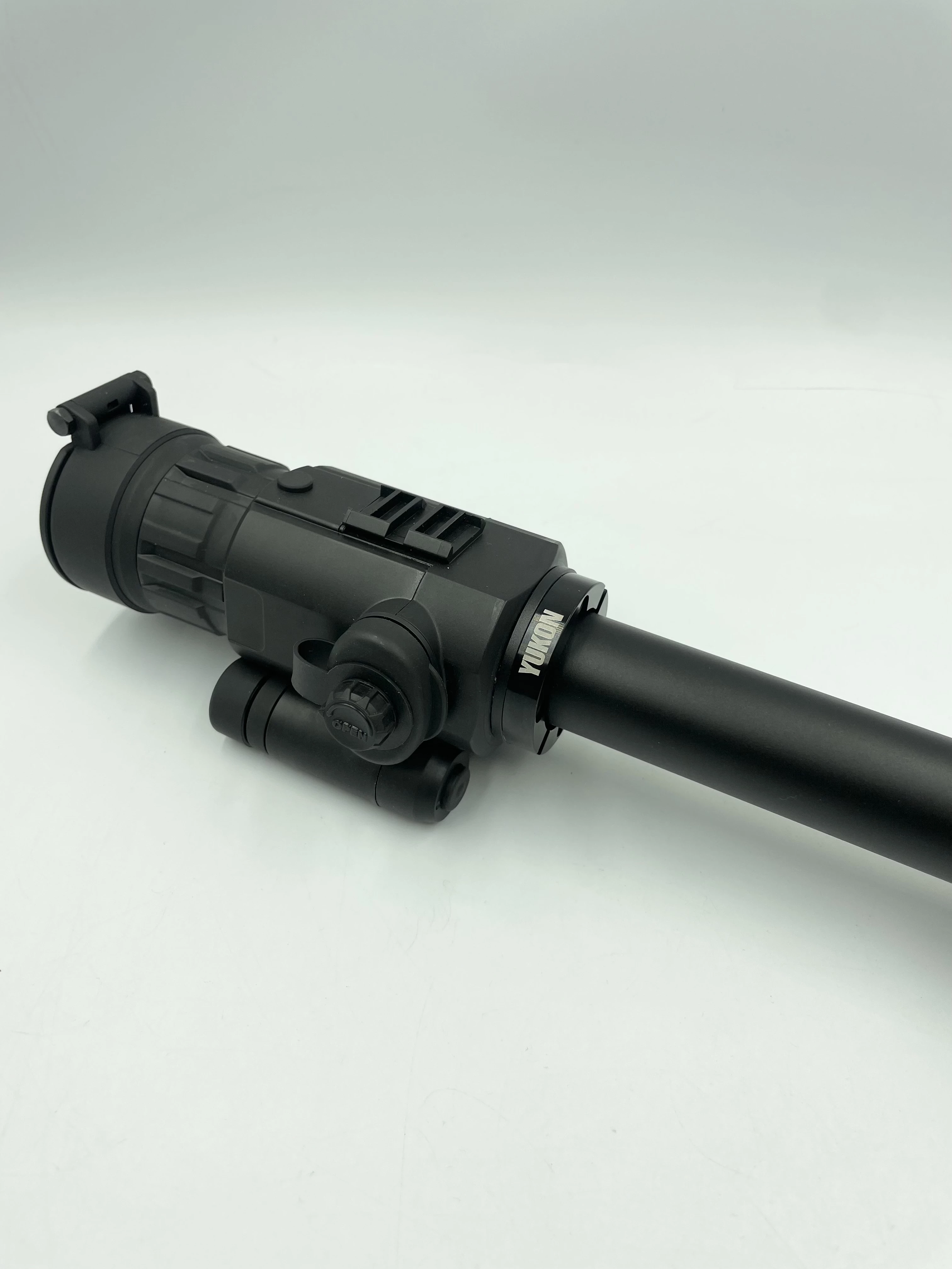 noktowizor-yukon-photon-xt-46x42-l-stan-uzywany